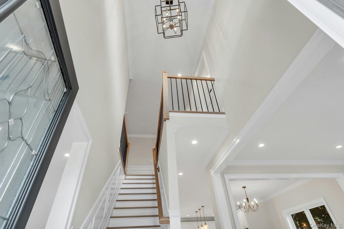 House in Massapequa, New York, United States 5 - 18561282