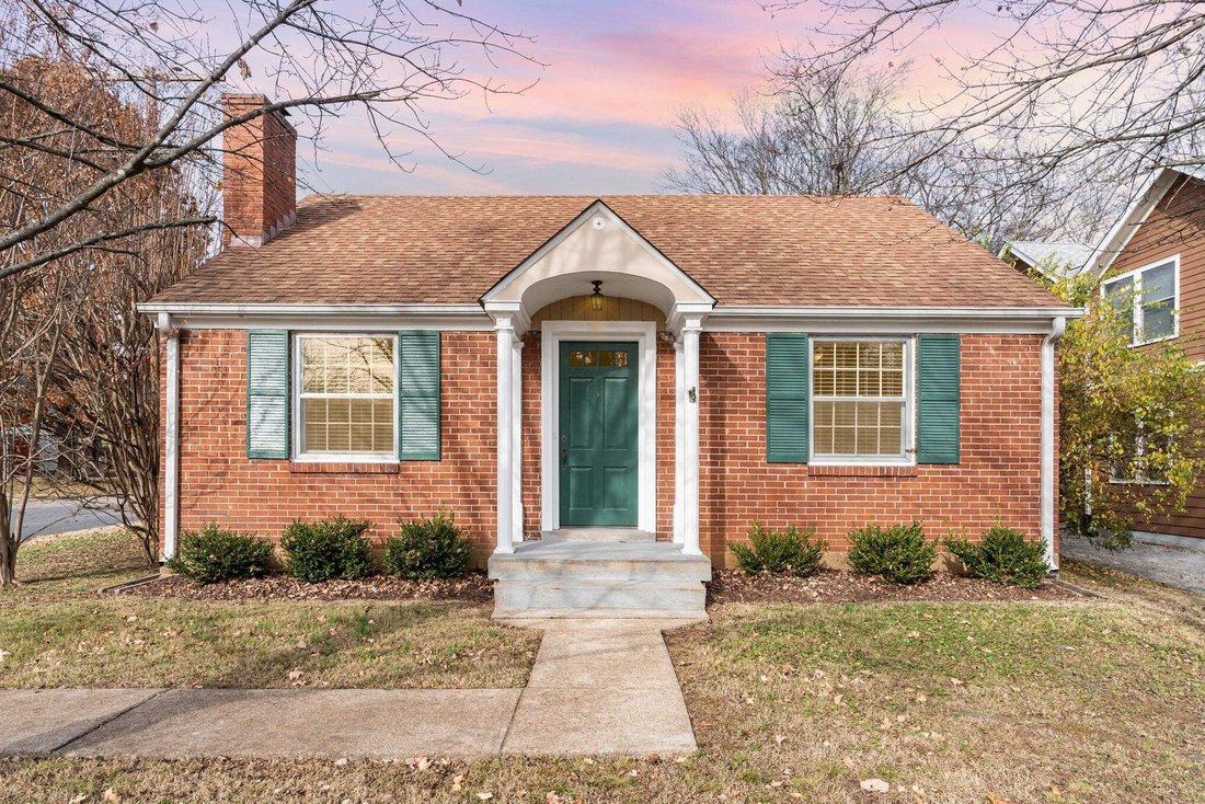 Co Op in Nashville, Tennessee, United States 1 - 18558486