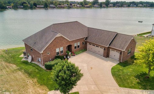 House in Oxford, Michigan, United States 1