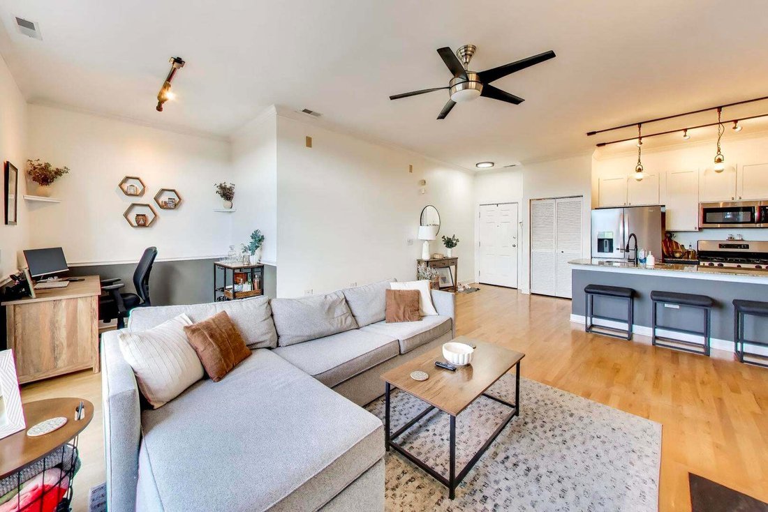 Condo in Chicago, Illinois, United States 4 - 18562553