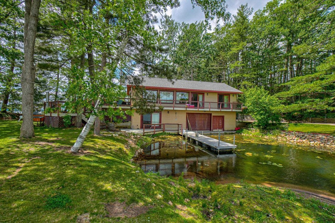 House in Hayward, Wisconsin, United States 1 - 18564670