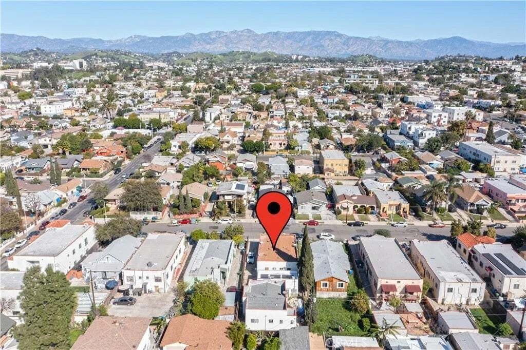 Los Angeles, California, United States 4 - 18562389