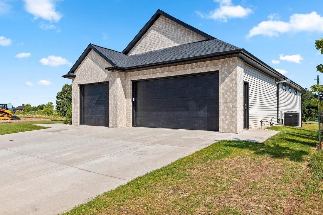 House in De Pere, Wisconsin, United States 5 - 18561493