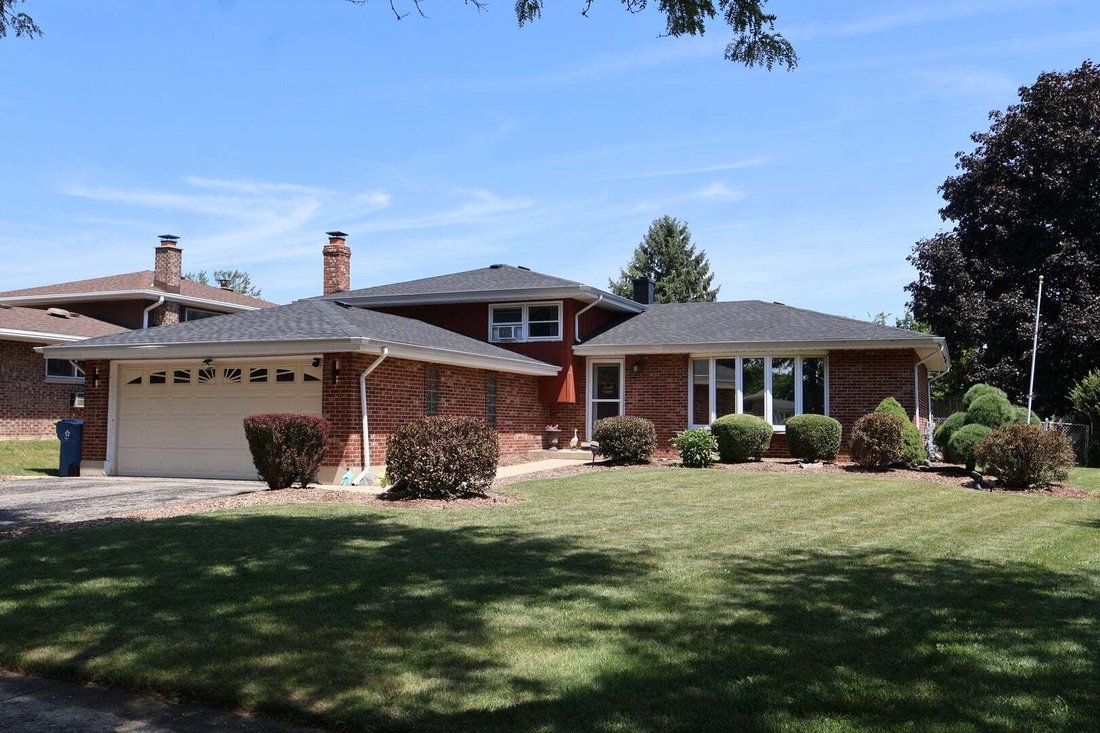 House in Addison, Illinois, United States 3 - 18558973