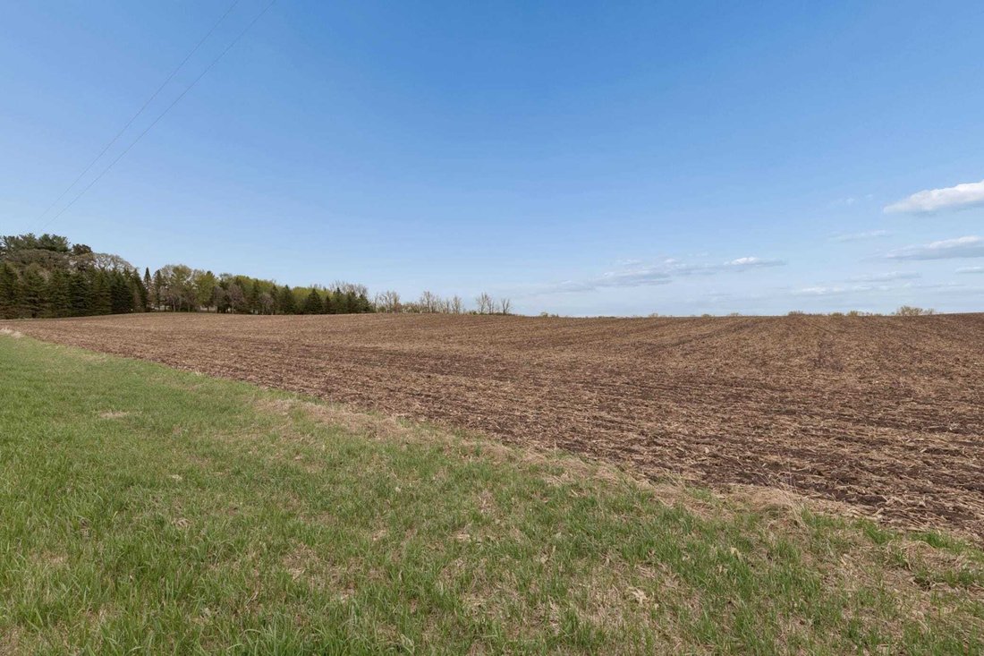 Terrain à Northfield, Minnesota, États-Unis 1 - 18564996