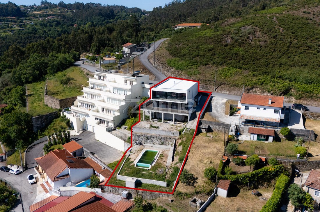 House in Santa Eulalia, Braga, Portugal 2 - 18563527
