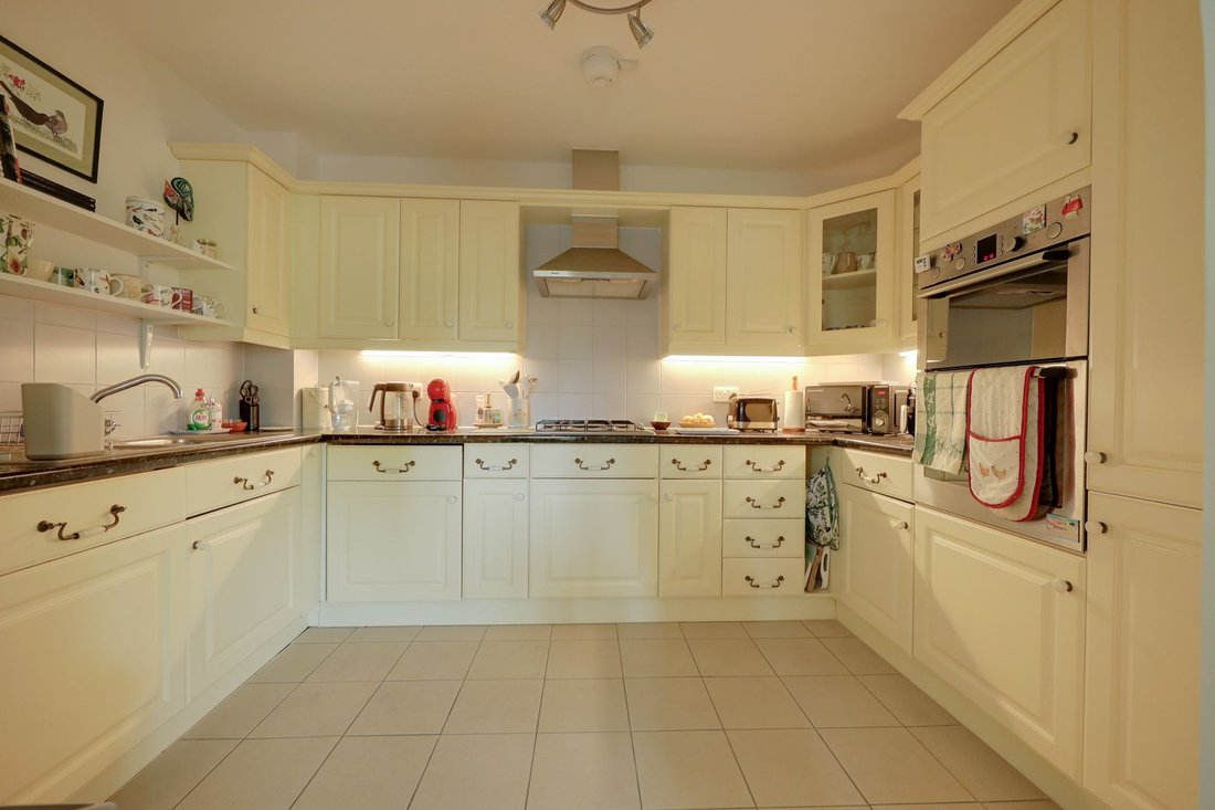 Apartment in Ditchling, England 3 - 18559877