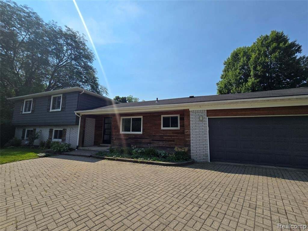 House in Beverly Hills, Michigan, United States 4 - 18561406