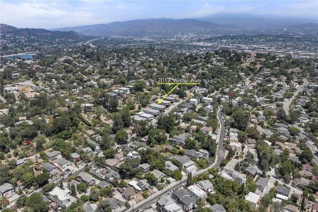 Los Angeles, California, United States 1 - 18559199