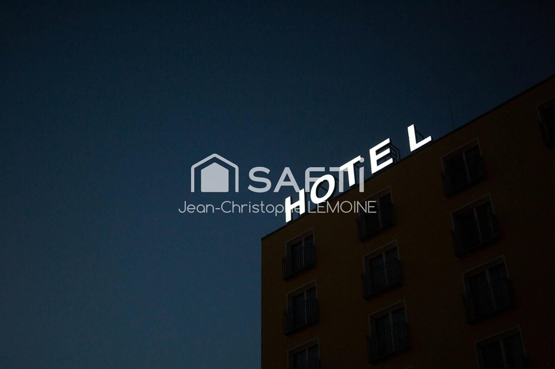 Centre, Angers, France 2 - 18566740
