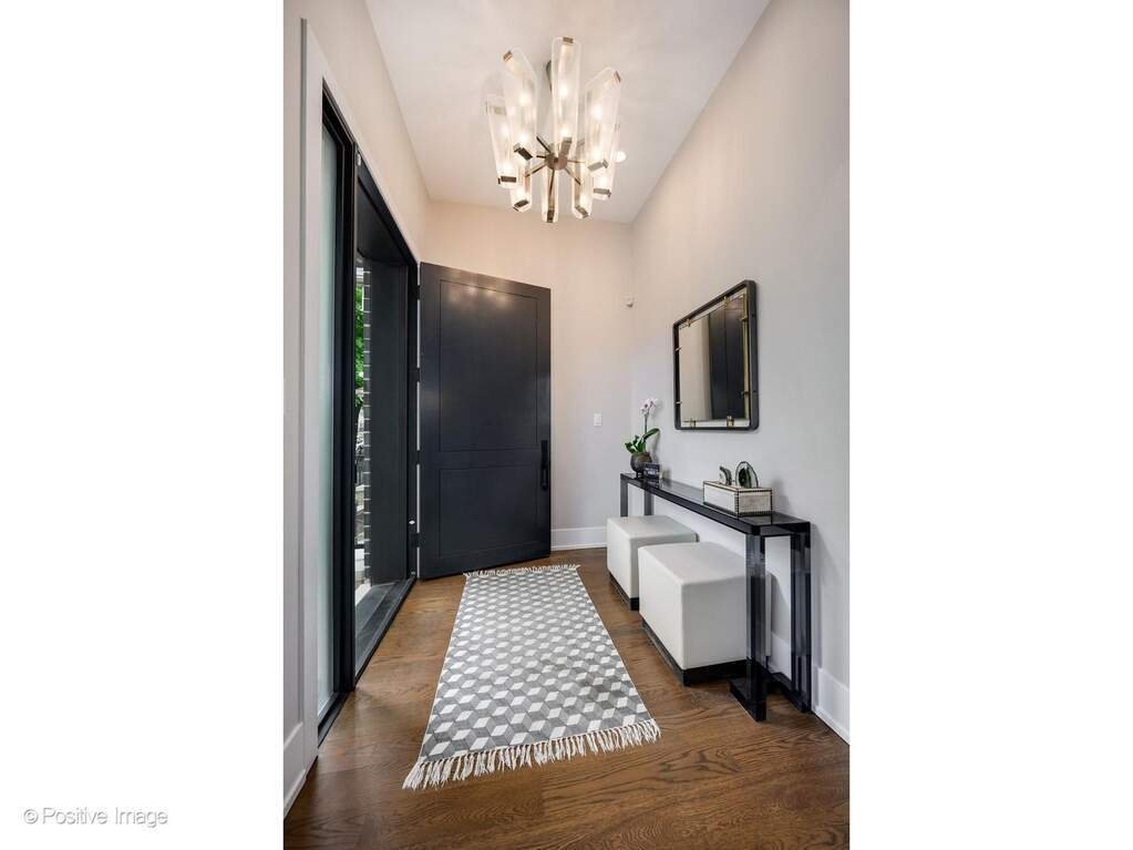 House in Chicago, Illinois, United States 3 - 18564270