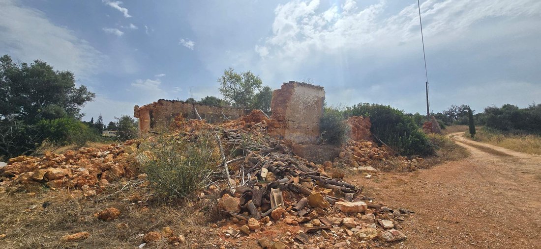 Land in Porches, Algarve, Portugal 1 - 18563167
