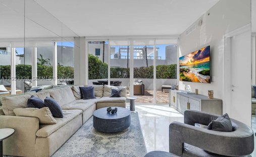 Condo in Miami Beach, Florida, United States 1