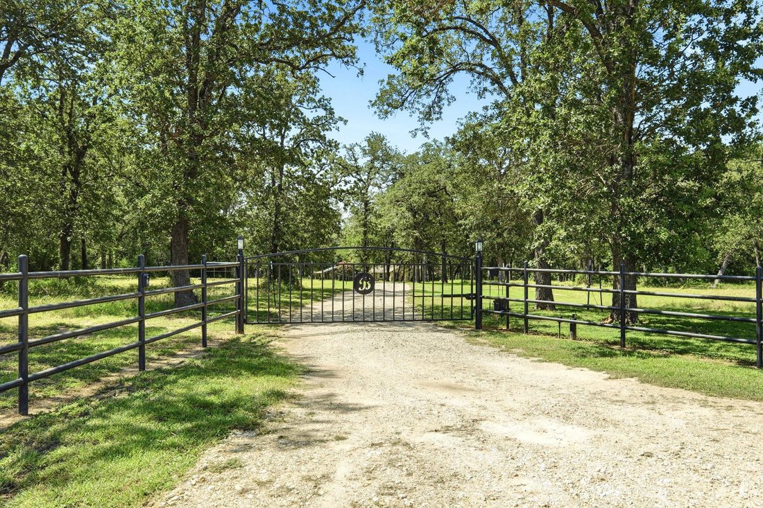 House in Davilla, Texas, United States 1 - 18562054
