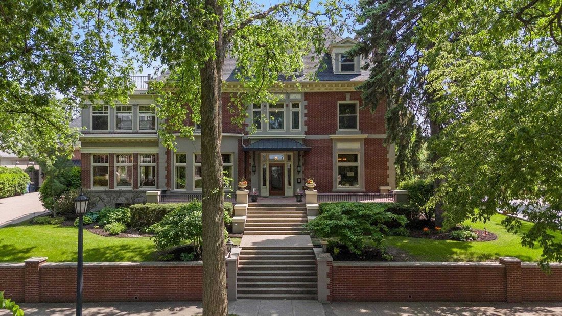 House in Minneapolis, Minnesota, United States 1 - 18564406