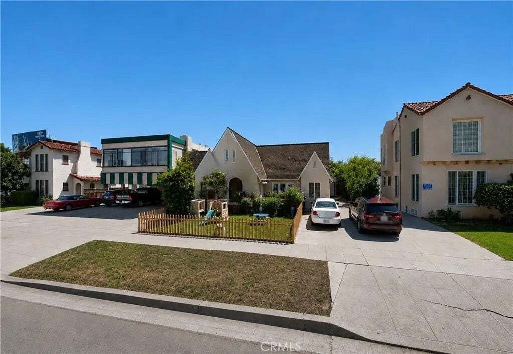 Townhouse in Los Angeles, California, United States 1 - 18559281