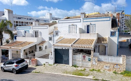 Villa in Olhos de Agua, Algarve, Portugal 1
