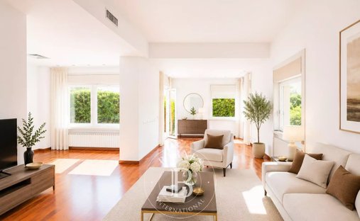 Villa in Novegro-Tregarezzo, Milano San Felice, Lombardy 1