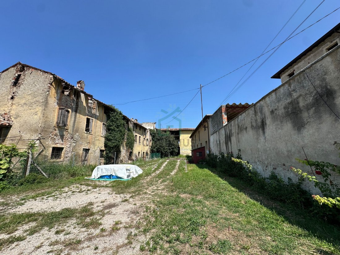 Villa in Sona, Veneto, Italy 5 - 18563493
