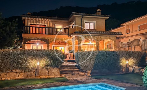 Villa in Argentona, Catalonia, Spain 1