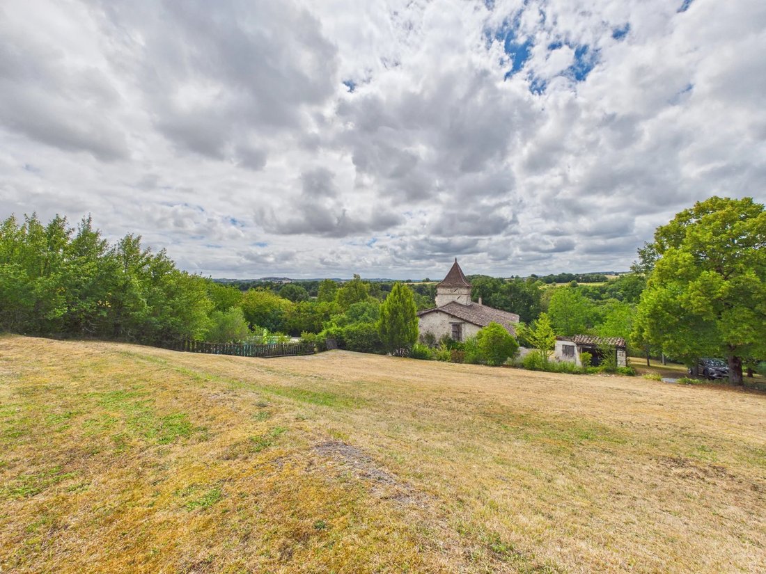 House in Castelnau-de-Montmiral, Occitania, France 3 - 18563203