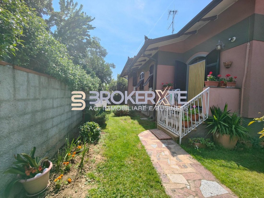 Villa in Fontia-Fossola-Fossone, Marina di Carrara, Tuscany 3 - 12203942