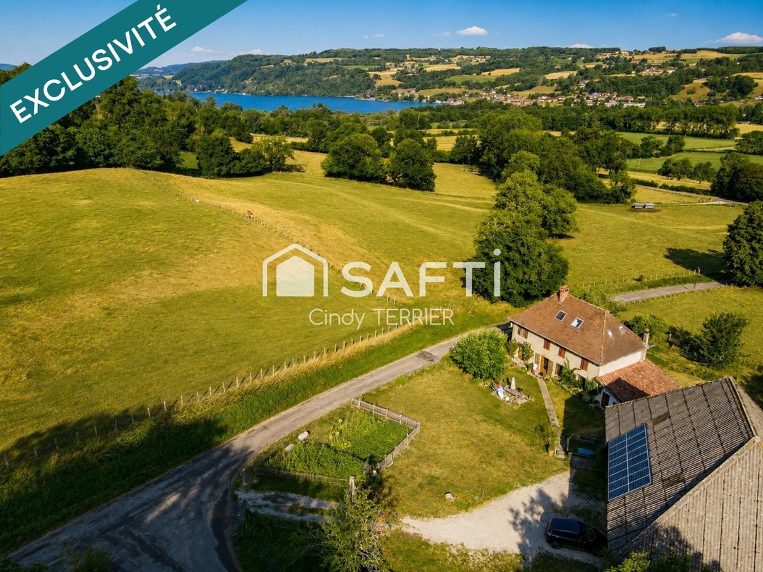 House in Montferrat, Auvergne-Rhône-Alpes, France 1 - 18566718
