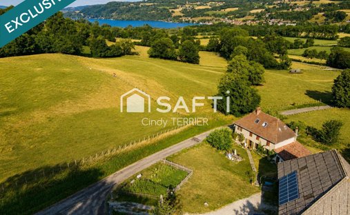House in Montferrat, Auvergne-Rhône-Alpes, France 1