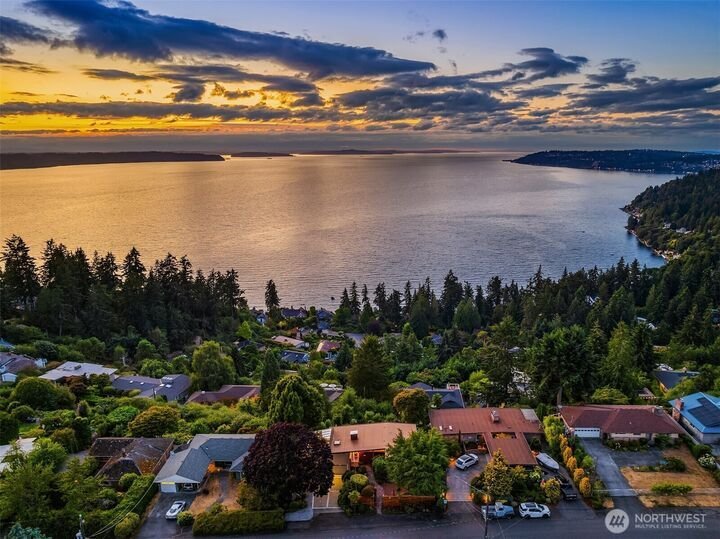 House in Burien, Washington, United States 1 - 18564462