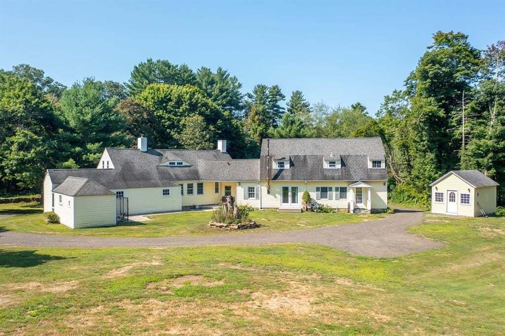 House in Killingly, Connecticut, United States 1 - 18561124