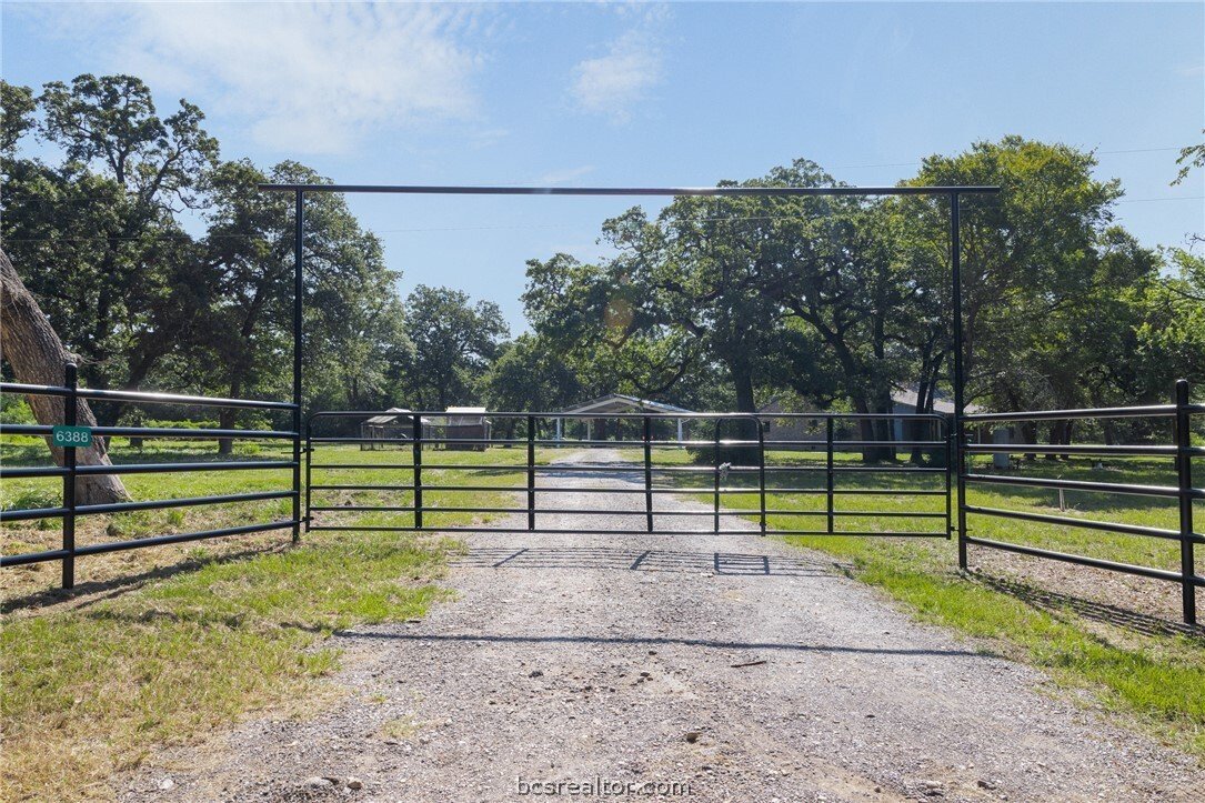 Corps de ferme à Wixon Valley, Texas, États-Unis 2 - 18558836