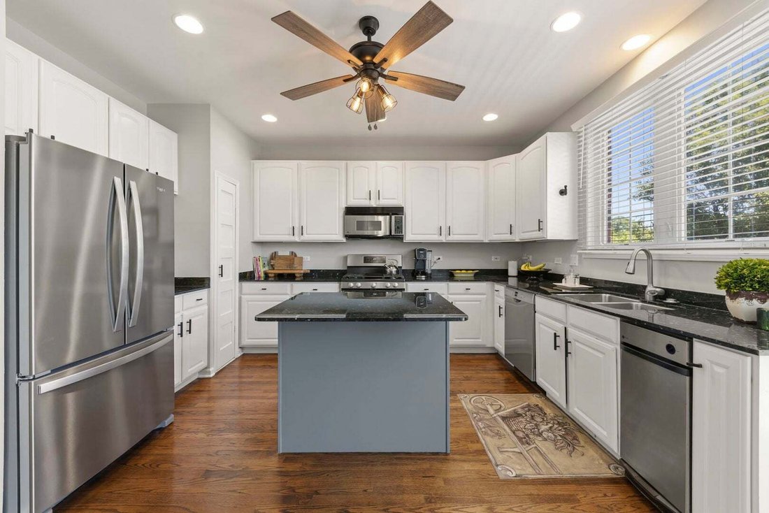 Condo in Wheaton, Illinois, United States 5 - 18559152
