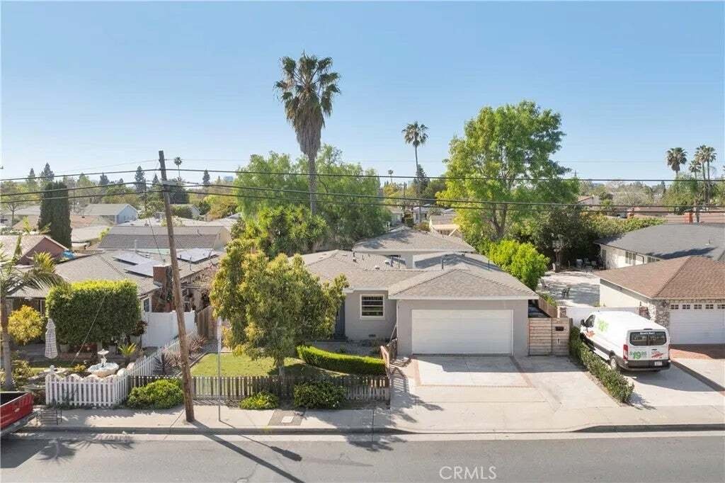 Orange, California, United States 3 - 18562367