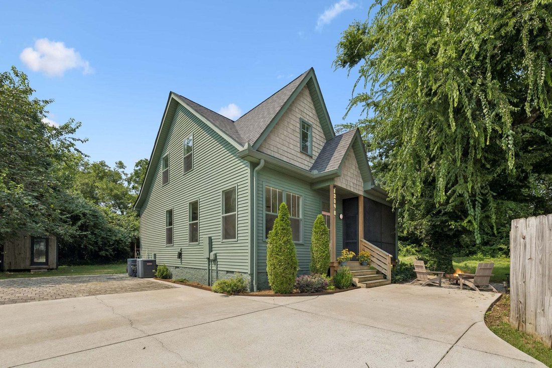 Co Op in Nashville, Tennessee, United States 1 - 18558488