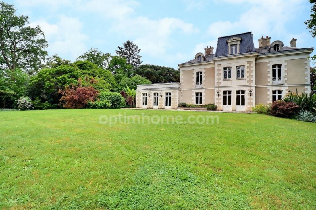 House in La Chapelle-sur-Erdre, Pays de la Loire, France 2 - 17071173