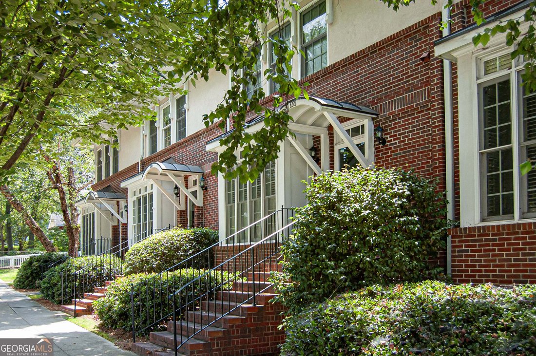 Townhouse in Decatur, Georgia, United States 1 - 18555473