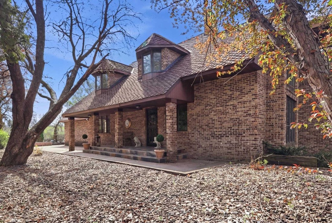 House in Osseo, Minnesota, United States 4 - 18564344