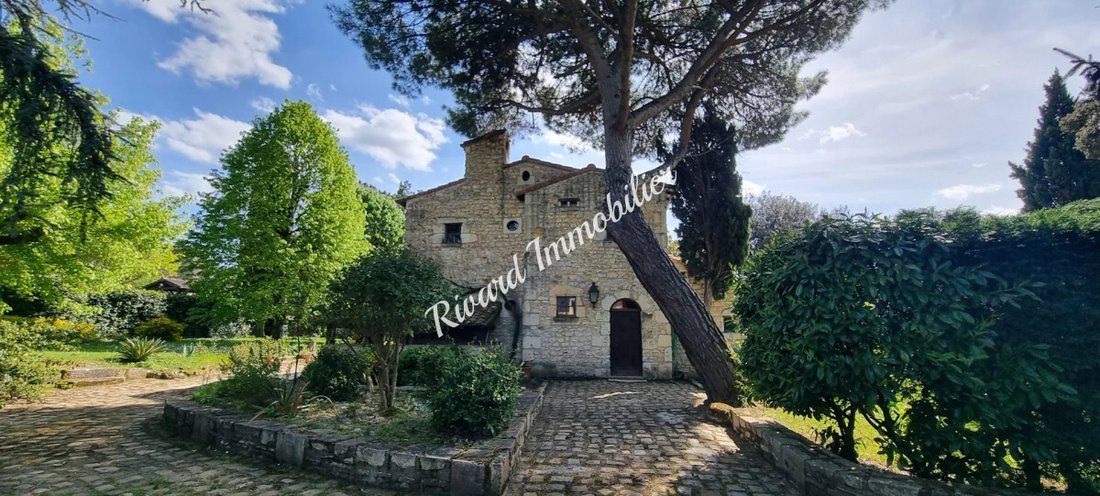 House in Châtellerault, Nouvelle-Aquitaine, France 4 - 18565499