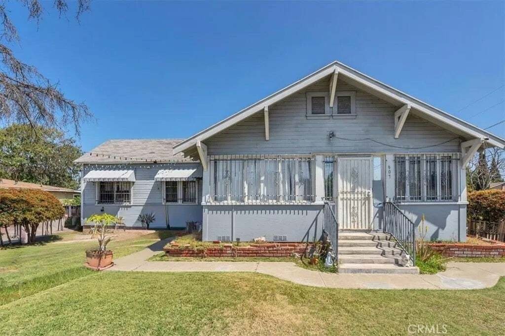 Placentia, California, United States 3 - 18562263