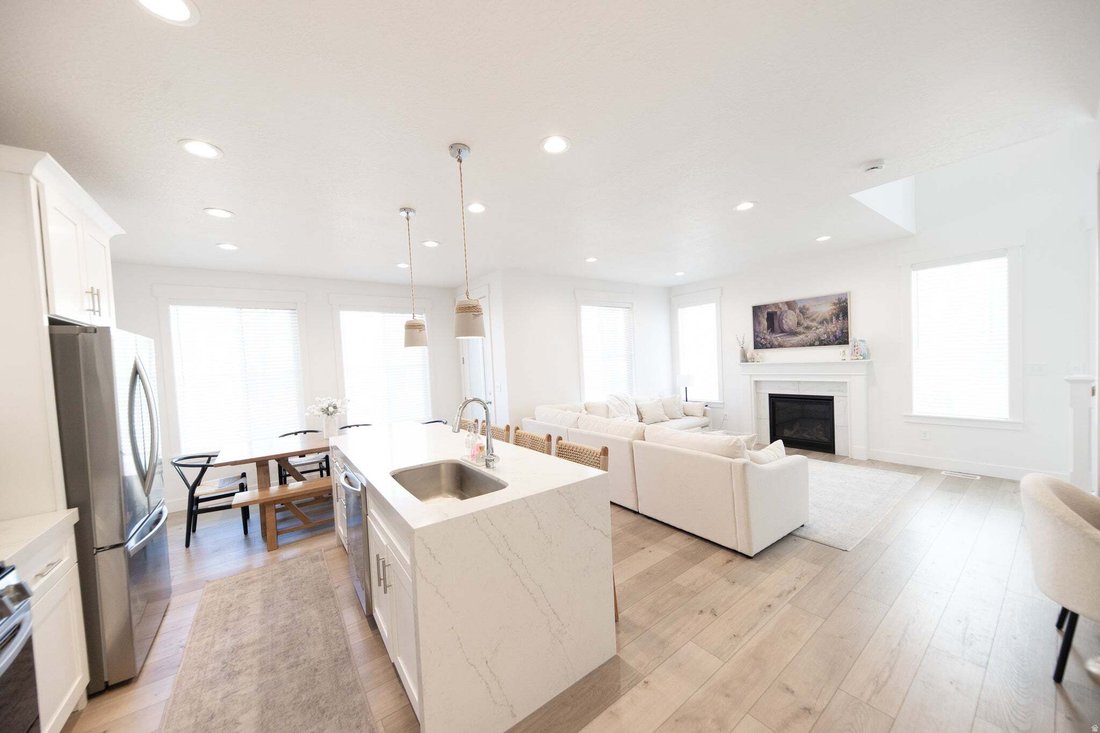 House in Sandy, Utah, United States 5 - 18565503