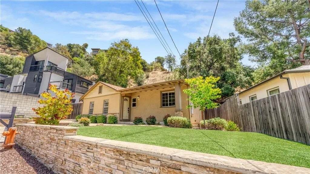 House in Burbank, California, United States 4 - 18559372