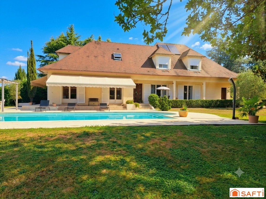 House in Navarrenx, Nouvelle-Aquitaine, France 1 - 18566732