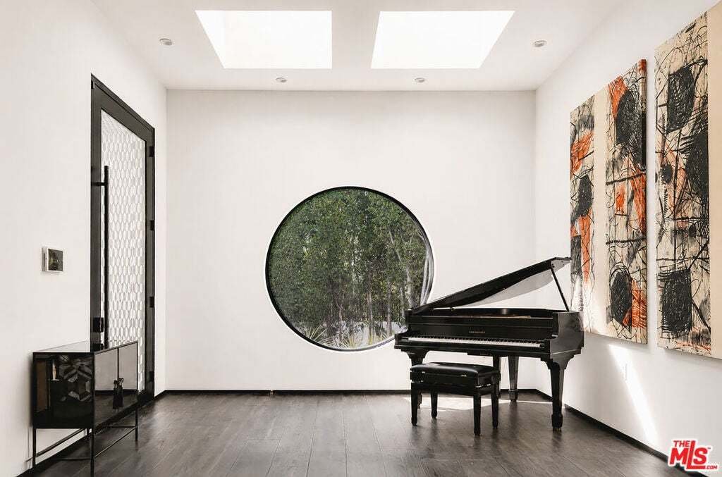 House in Los Angeles, California, United States 5 - 18561151