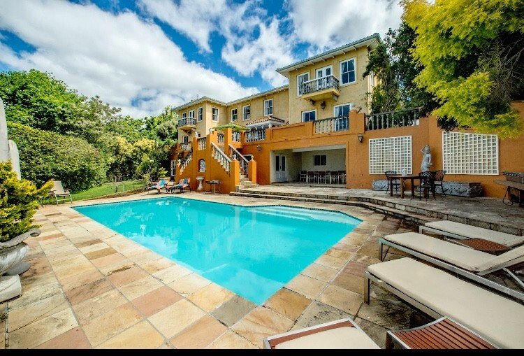 Villa in Constantia, Silverhurst, Cape Town 1 - 18562807