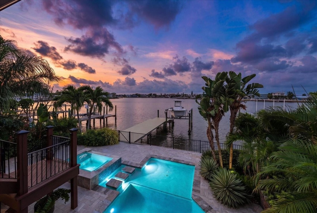 House in Indian Shores, Florida, United States 1 - 18564110