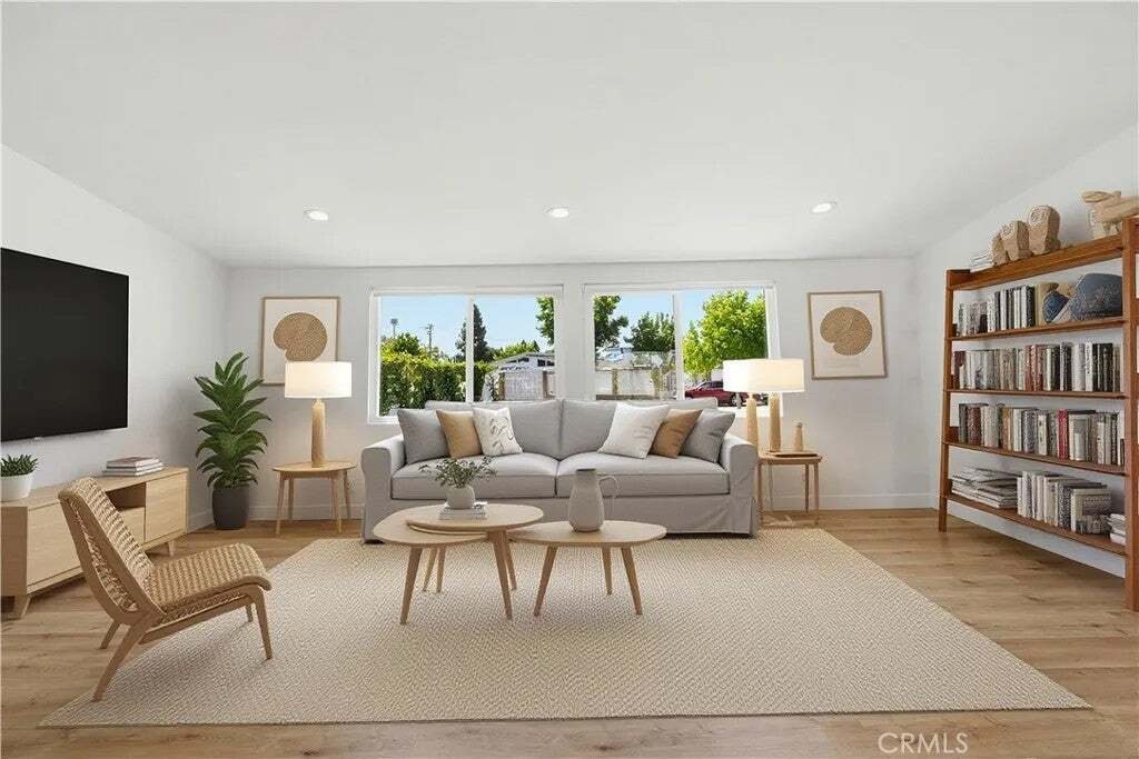 Costa Mesa, California, United States 4 - 18562217