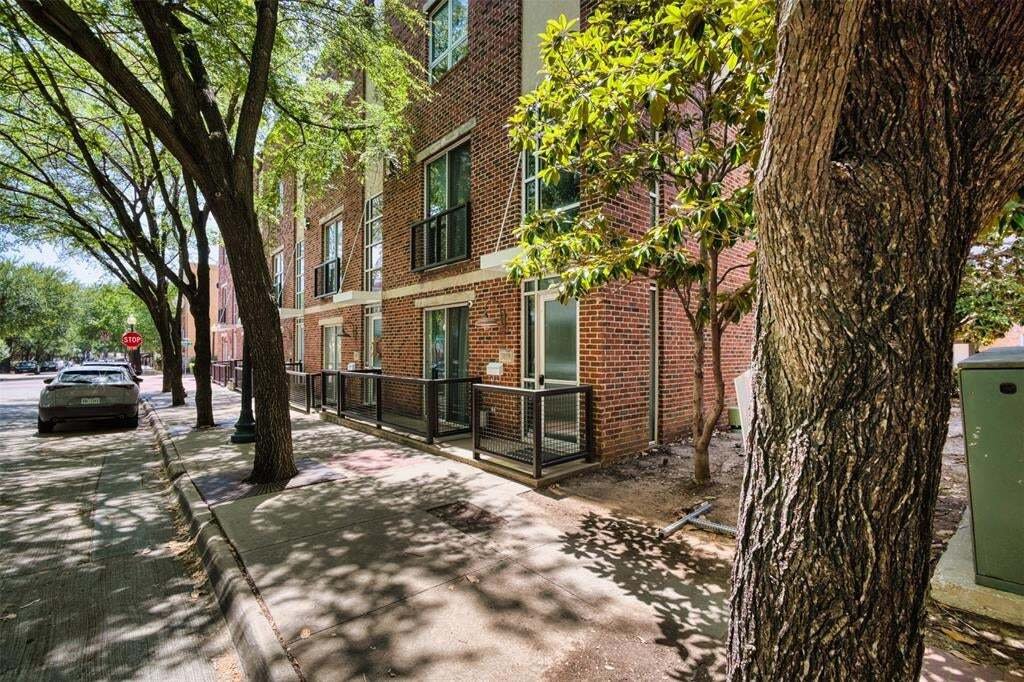 Townhouse in Dallas, Texas, United States 1 - 18562785