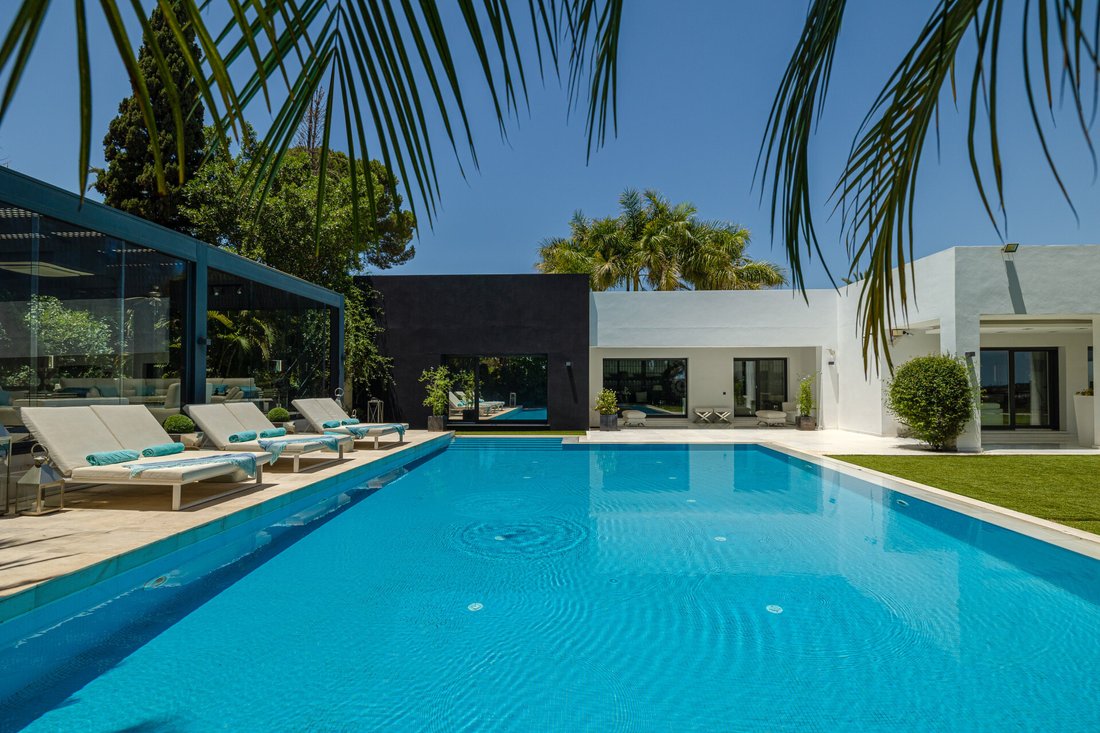 Villa in Puerto Banus, Marbella, Spain 3 - 18565172