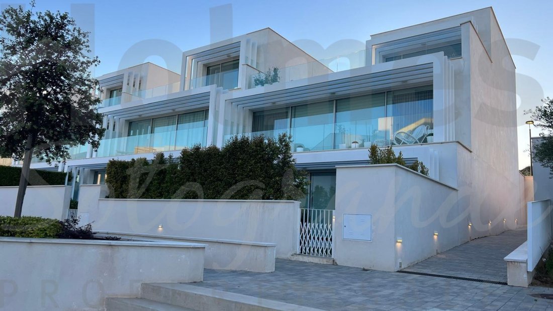 Villa in Sotogrande, San Roque, Andalusia 1 - 18558424