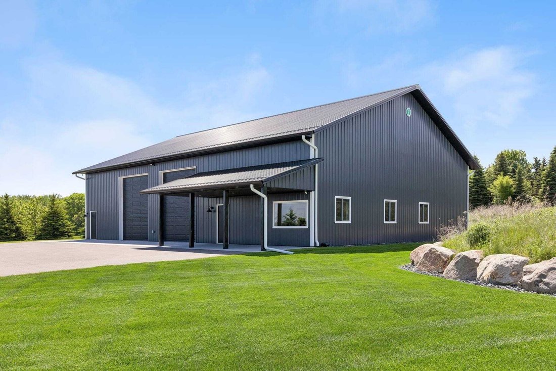 House in Centerville, Minnesota, United States 4 - 18564625